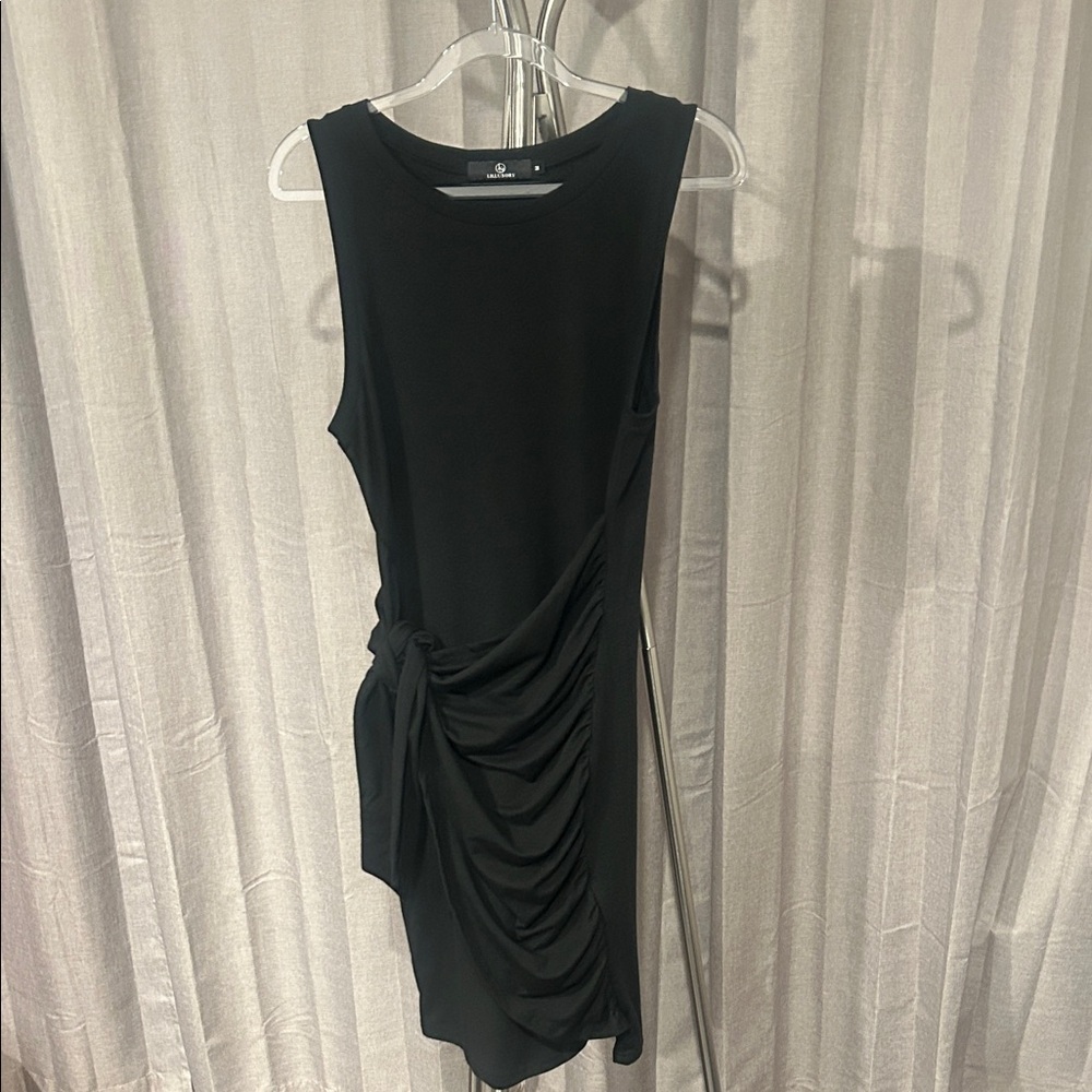 Sleeveless Black Knot-Detail Dress